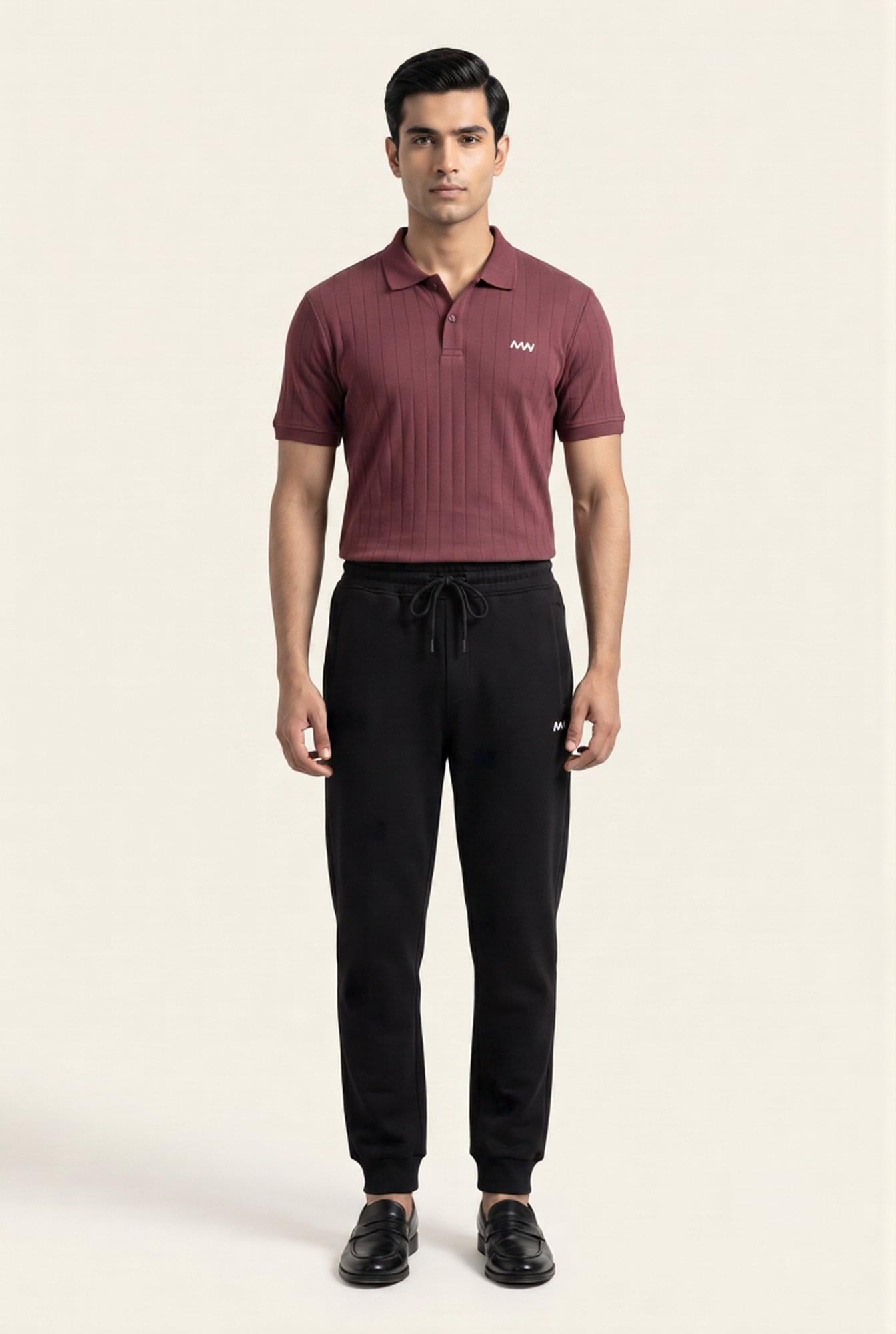 Man wearing MENWEY maroon drop-needle 2-button polo shirt