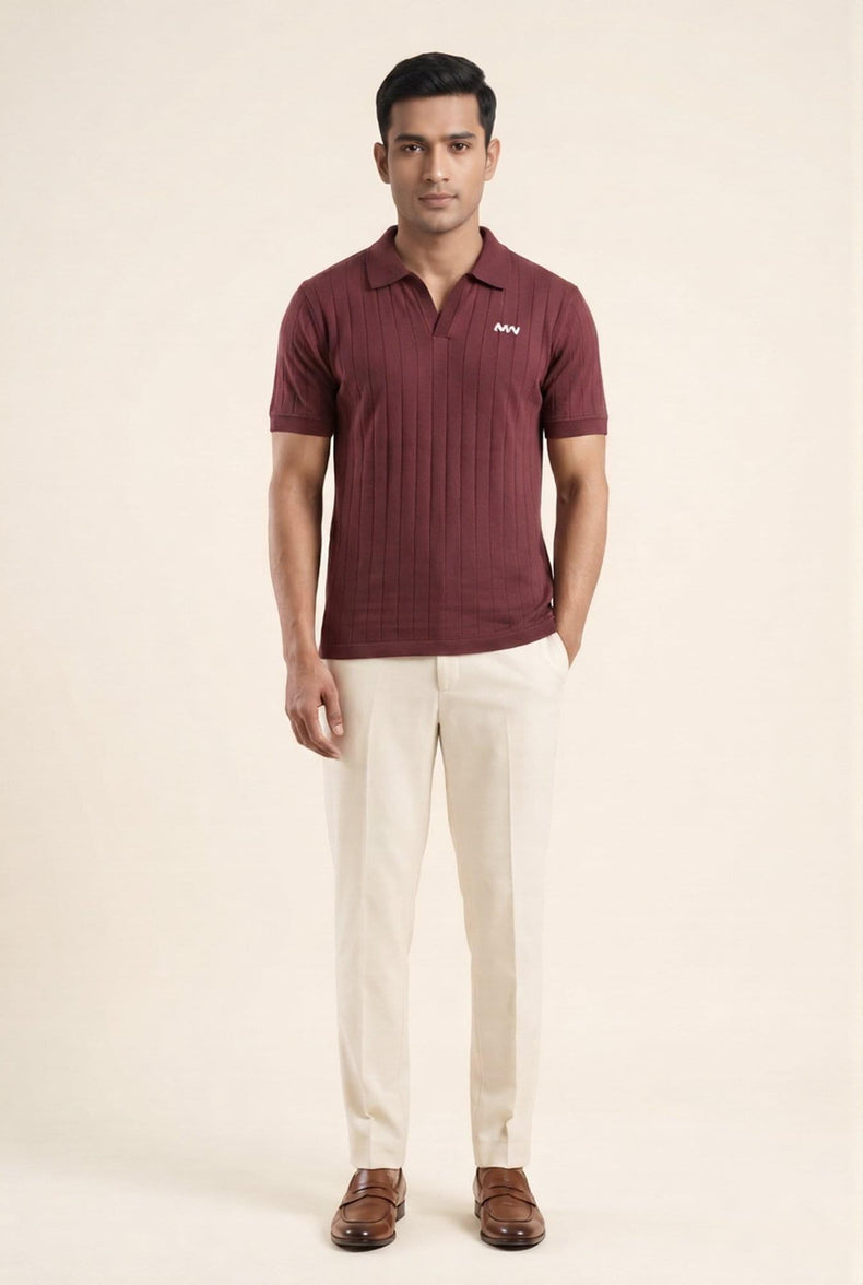 Man wearing MENWEY maroon drop-needle V-neck polo shirt